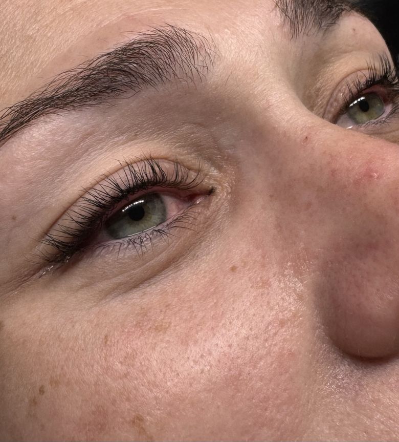 Lash lift close-up